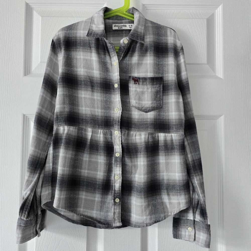 abercrombie kids Gray Black White Plaid Button-Up Shirt